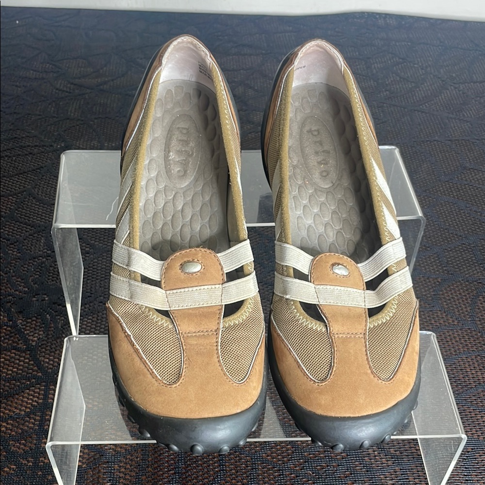 Privo Brown and Tan Leather Comfort Flats Women’s Size 7